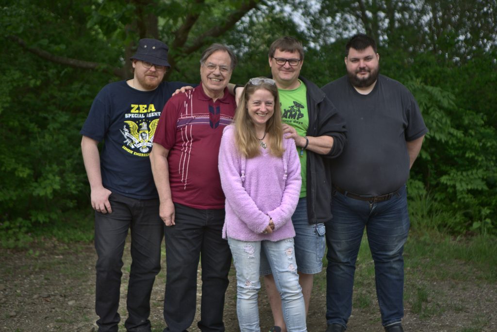 Fra venstre ses: Dennis, Poul Erik, Jette, Kristen, Jacob